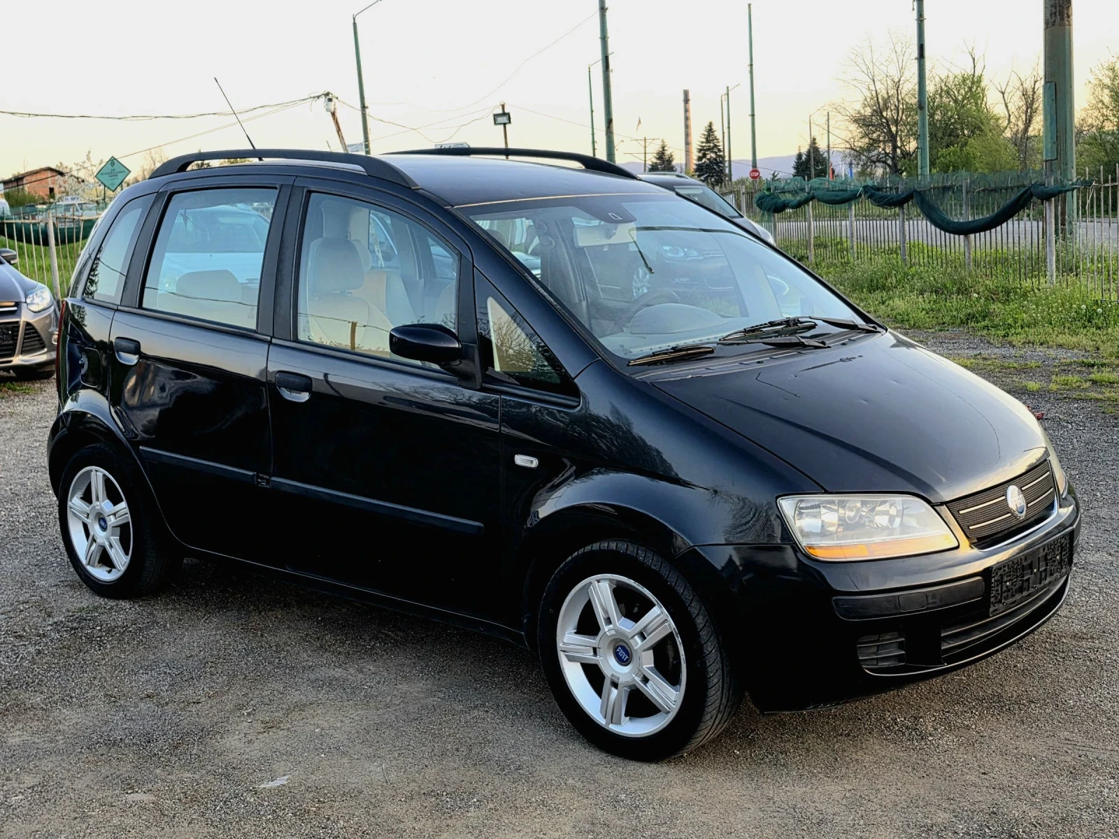 Fiat Idea 1.9JTD, снимка 2 - Автомобили и джипове - 54315028
