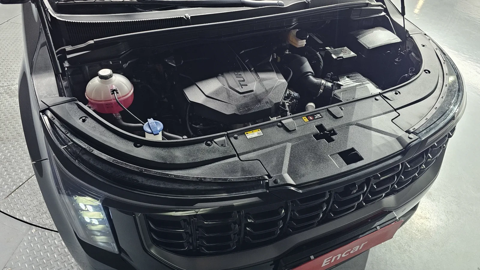 Kia Carnival Gravity 2.2 Diesel Обдухване* Cam360* Disi* , снимка 5 - Автомобили и джипове - 54711396