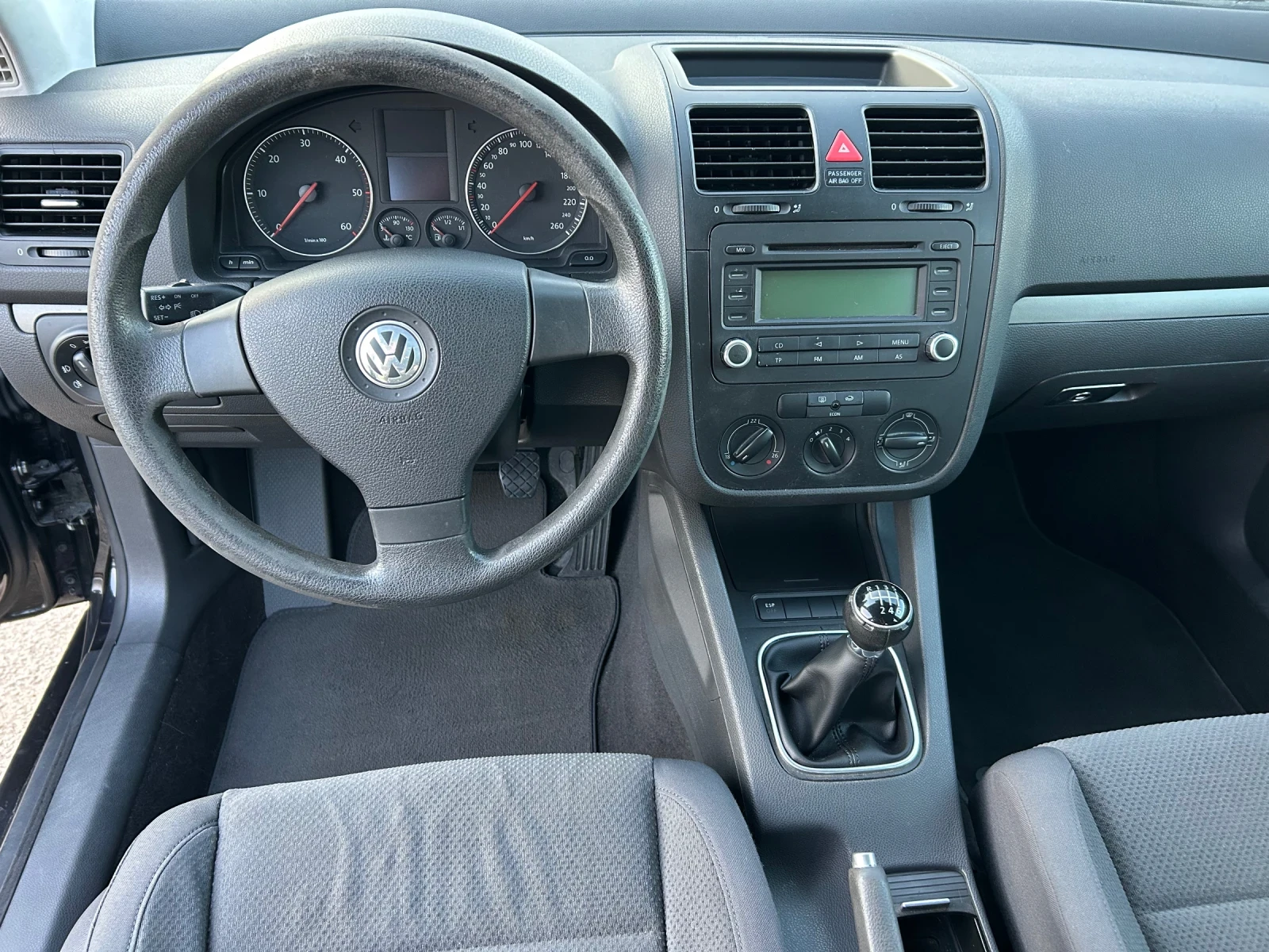 VW Golf 1.9 TDI 105k.c. 6 скорости, снимка 12 - Автомобили и джипове - 55390220