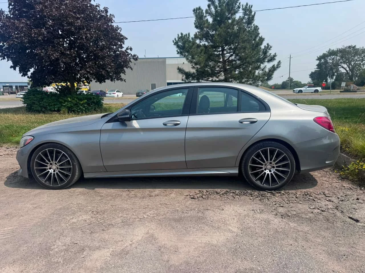 Mercedes-Benz C 300 * АВТОКРЕДИТ БЕЗ ПЪРВОНАЧАЛНА ВНОСКА* , снимка 2 - Автомобили и джипове - 55439064