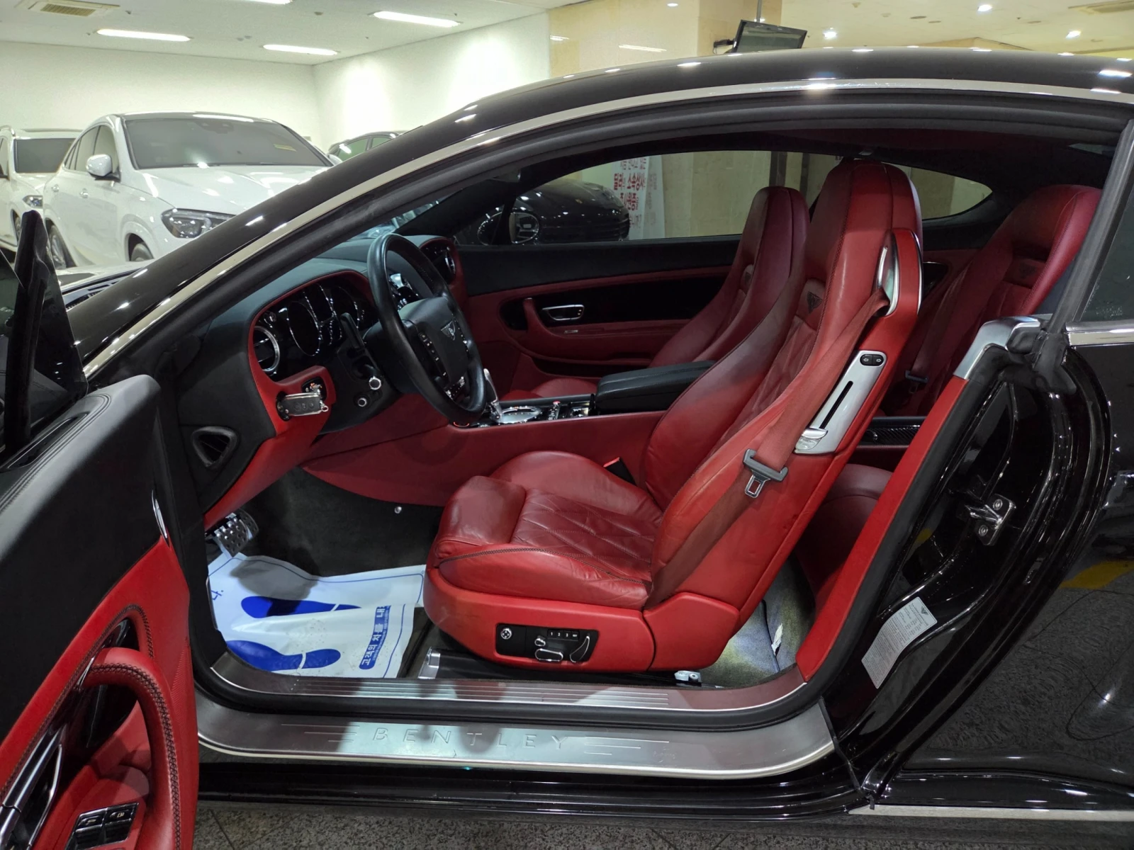 Bentley Continental gt МАСАЖ* КРАЙНА ЦЕНА, снимка 6 - Автомобили и джипове - 55496086