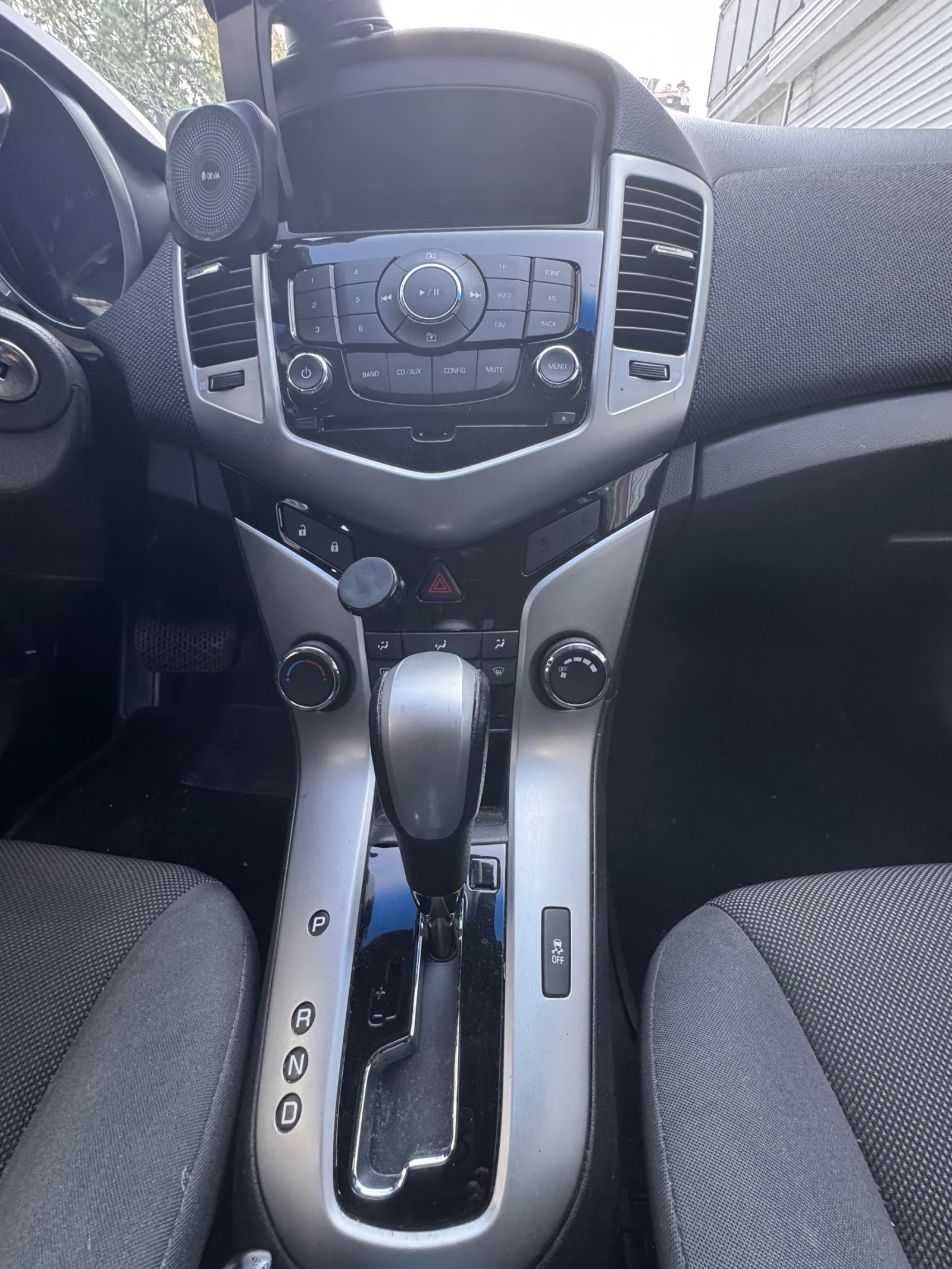 Chevrolet Cruze, снимка 6 - Автомобили и джипове - 55599263