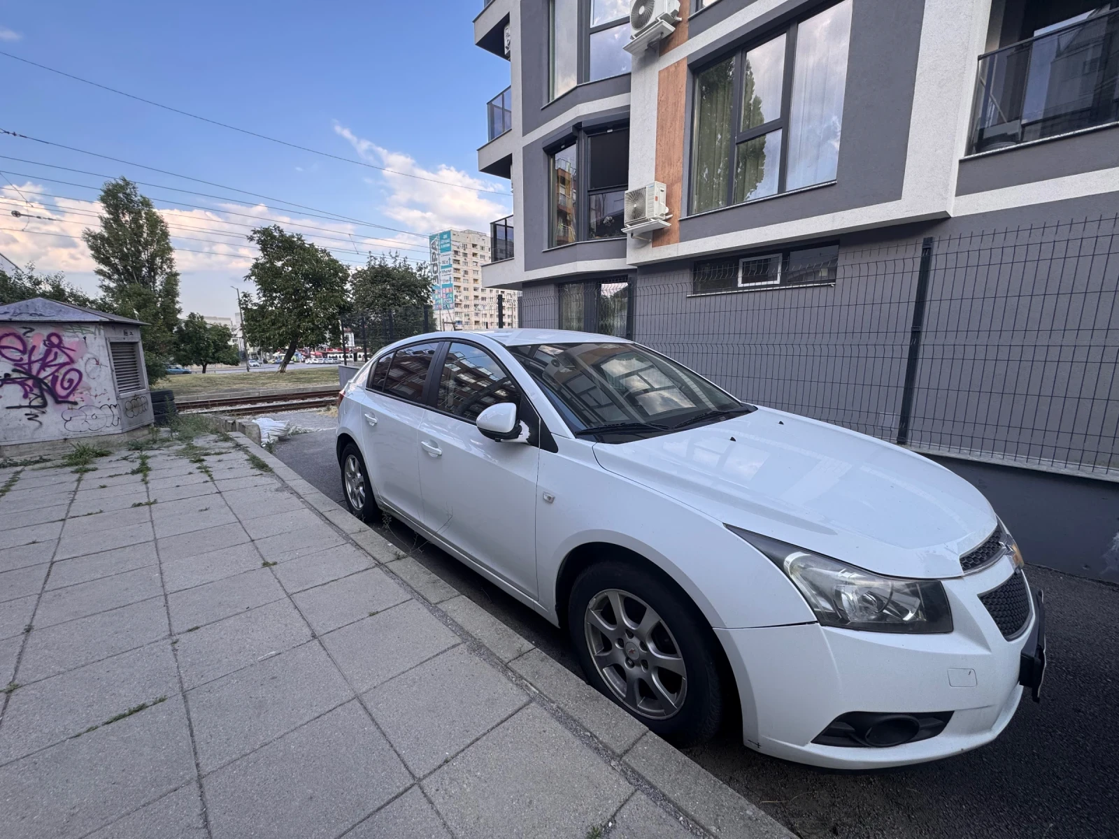 Chevrolet Cruze, снимка 2 - Автомобили и джипове - 55599263