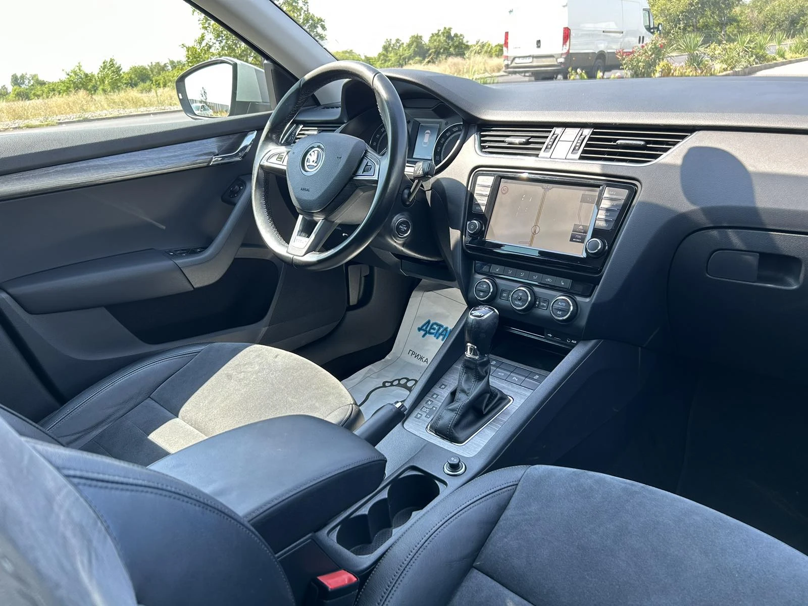 Skoda Octavia 2.0TDI 4X4 SCOUT, снимка 10 - Автомобили и джипове - 55651499