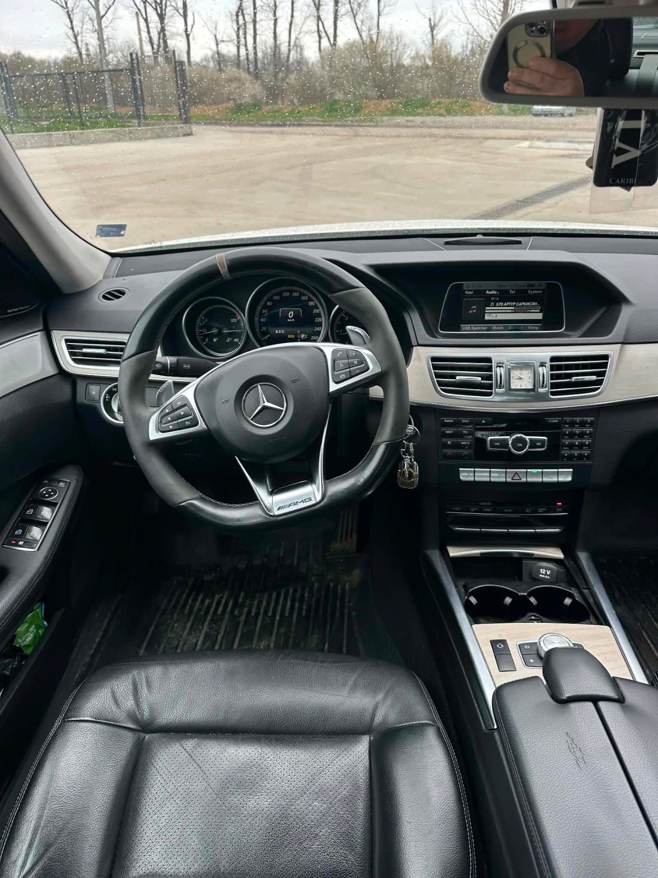 Mercedes-Benz E 200, снимка 2 - Автомобили и джипове - 55658235