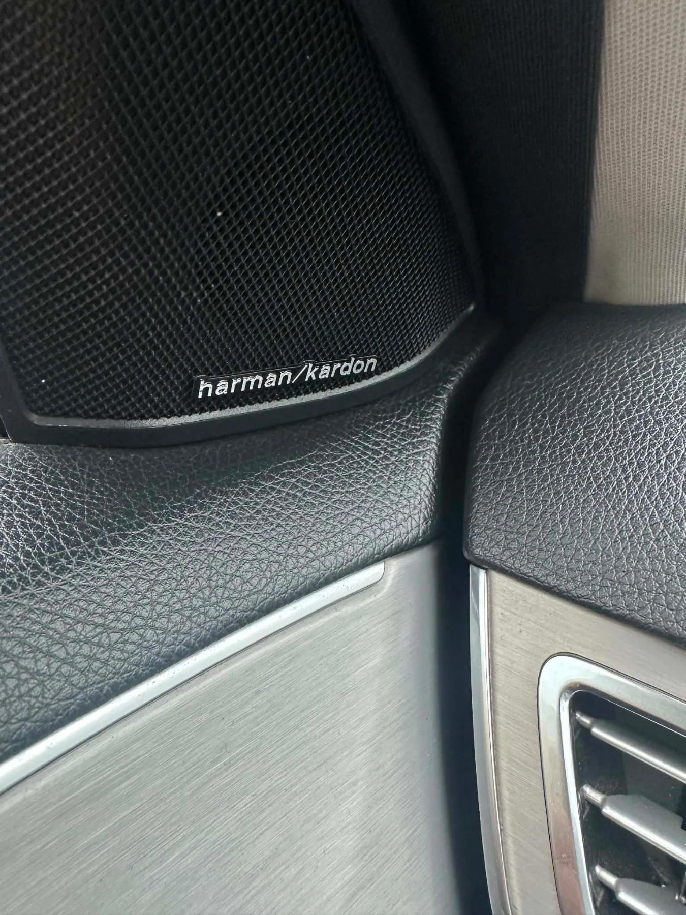Mercedes-Benz E 200, снимка 11 - Автомобили и джипове - 55658235