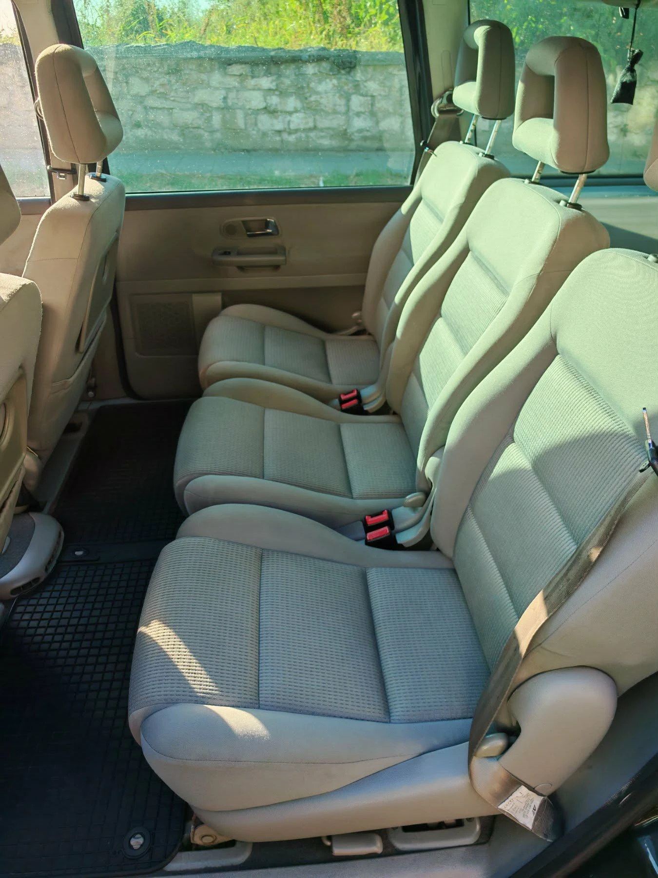 VW Sharan 1.9 TDI, снимка 9 - Автомобили и джипове - 55989272