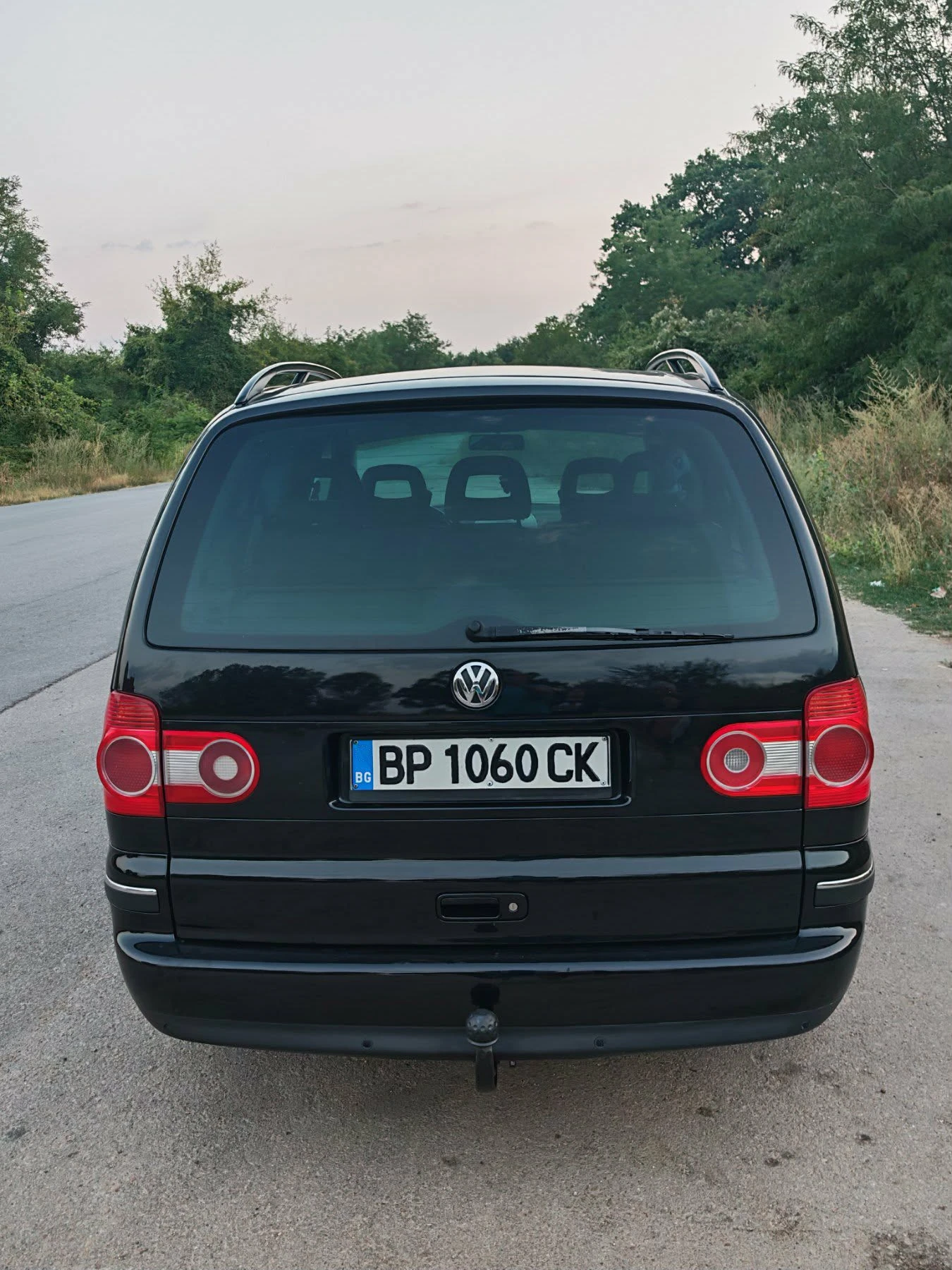 VW Sharan 1.9 TDI, снимка 2 - Автомобили и джипове - 55989272