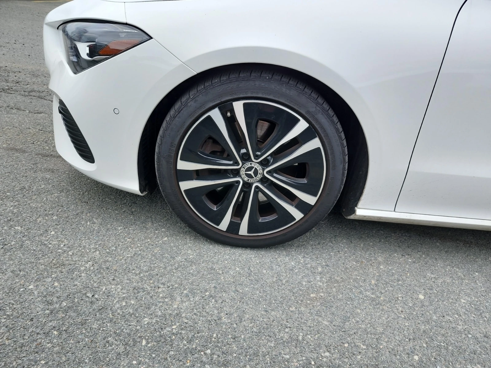 Mercedes-Benz CLA 250 PANO| ПАМЕТ| 360| CARFAX| , снимка 4 - Автомобили и джипове - 56068818