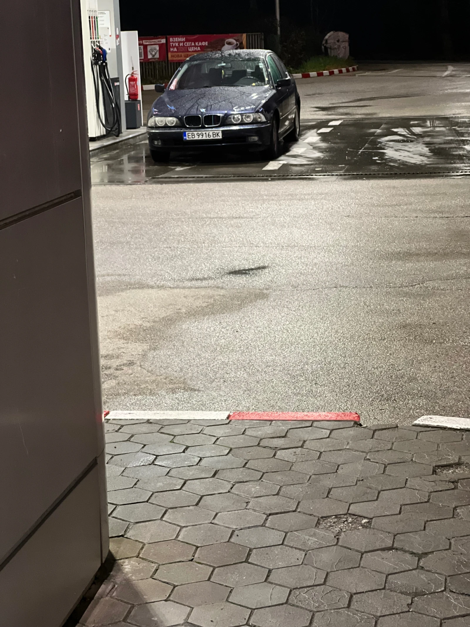 BMW 520, снимка 8 - Автомобили и джипове - 56145265
