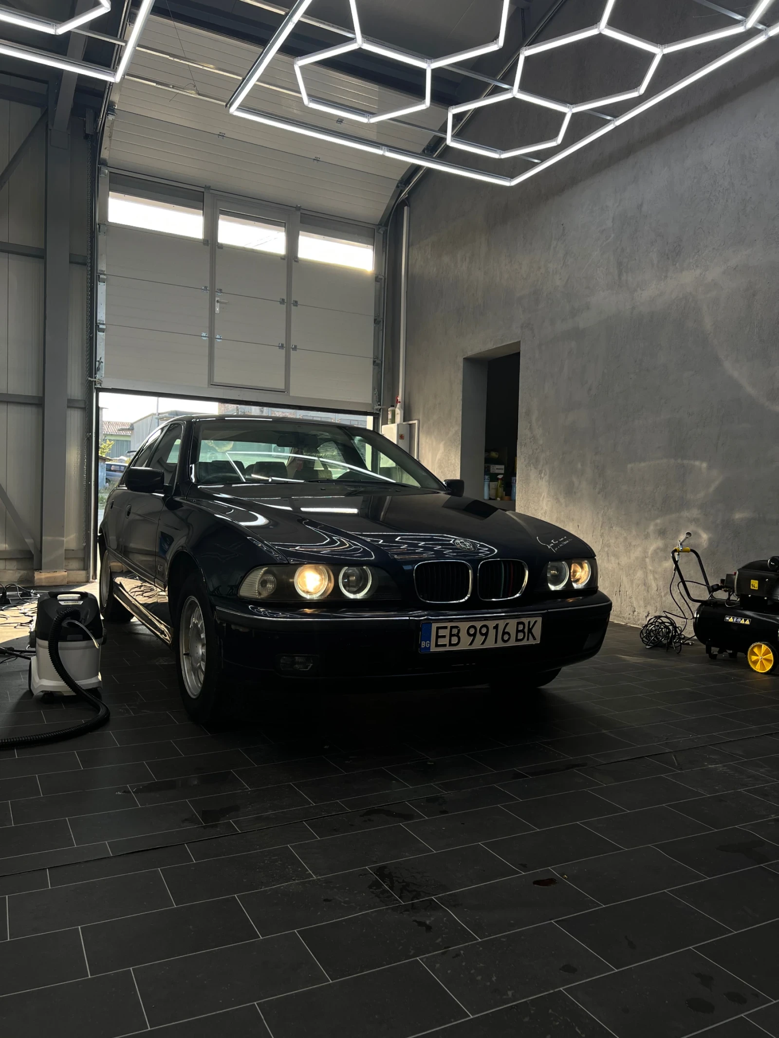BMW 520