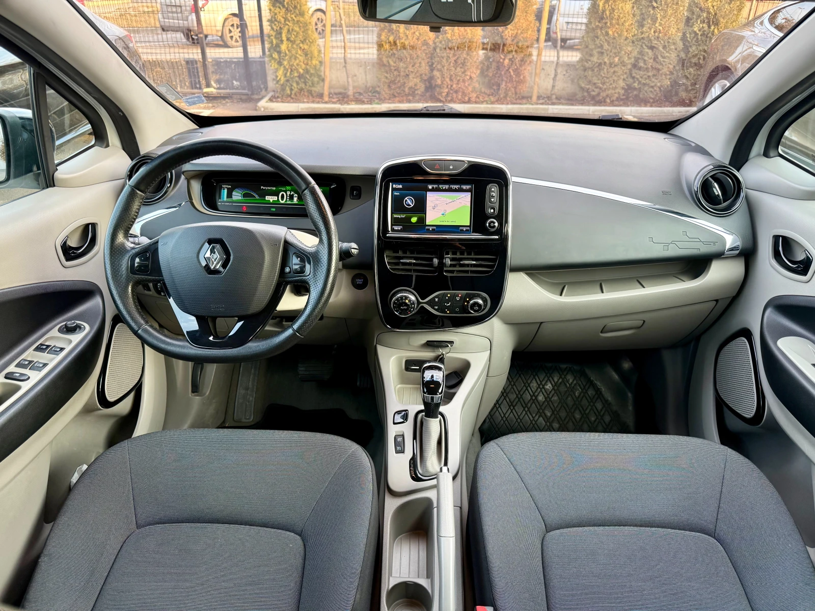 Renault Zoe 40kW* ����������* �����.�������* ������ �� | Mobile.bg � ����������� 9