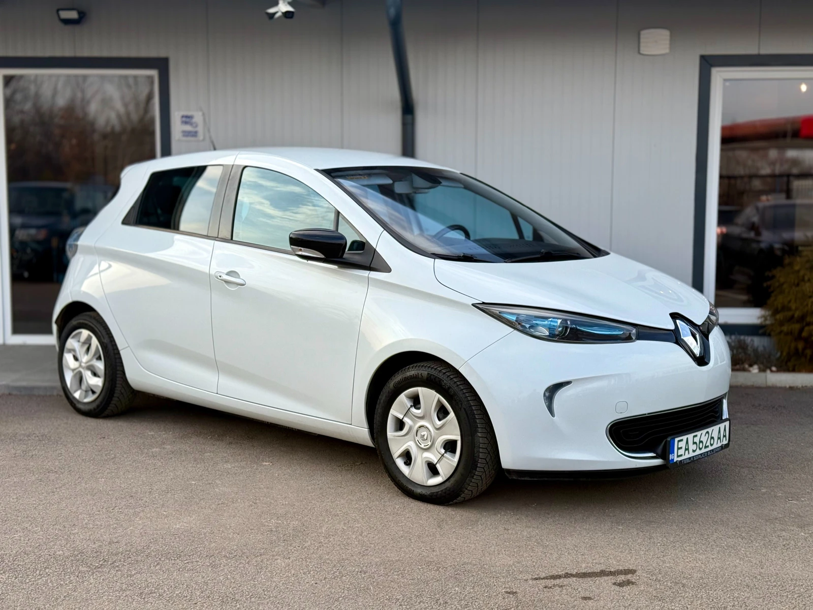 Renault Zoe 40kW* ����������* �����.�������* ������ �� | Mobile.bg � ����������� 3