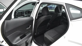 Hyundai Kona II Electric 65.4 kWh Intuitive, снимка 9