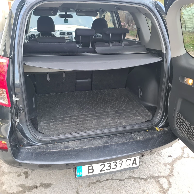 Toyota Rav4 Dizel 136кс., снимка 12 - Автомобили и джипове - 48058902