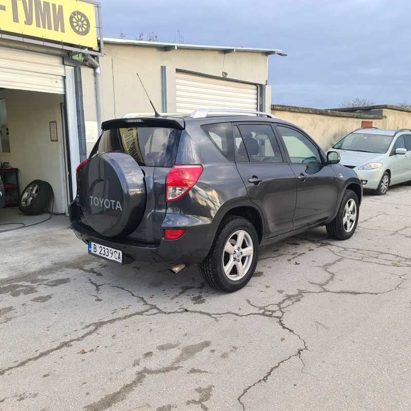 Toyota Rav4 Dizel 136кс., снимка 6 - Автомобили и джипове - 48058902