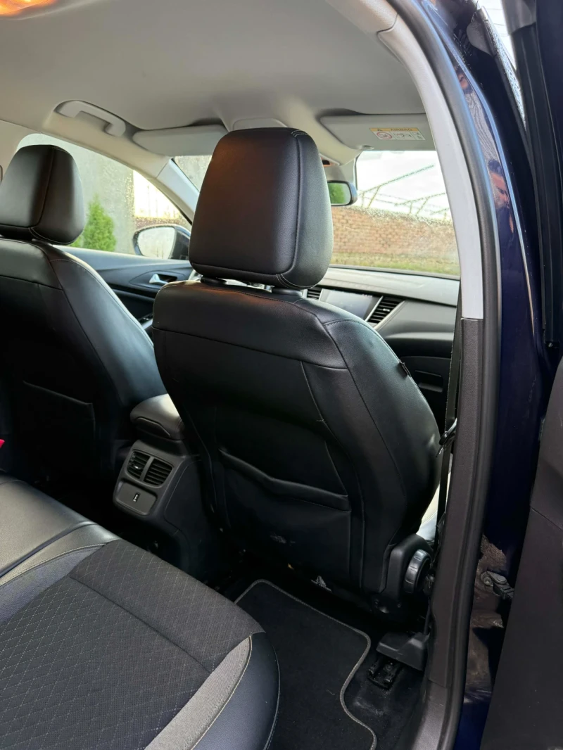 Opel Grandland X, снимка 6 - Автомобили и джипове - 53393858