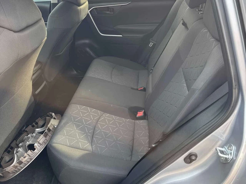 Toyota Rav4 * LE * CARFAX * ЦЕНА ДО БГ, снимка 12 - Автомобили и джипове - 53512729