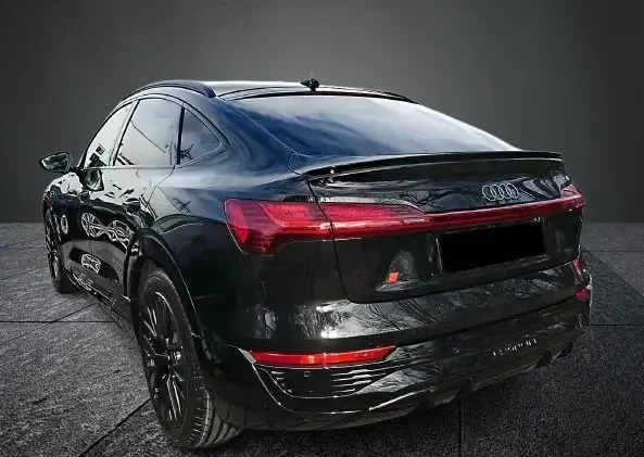 Audi Q8 e-Tron Sportback 55 = Black Optic Plus = Гаранция - изображение 2