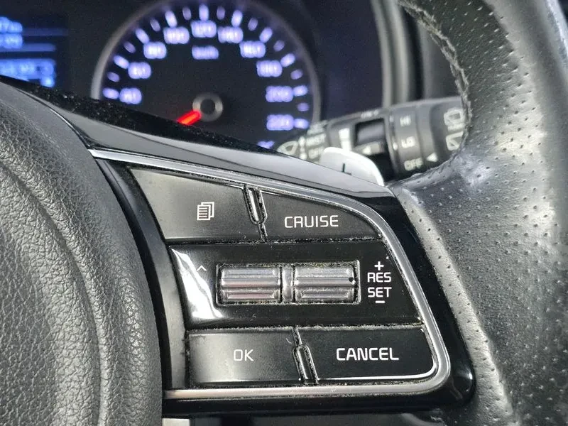 Kia Sportage The Bold Diesel 2.0 2Wd Prestige, снимка 16 - Автомобили и джипове - 54836640