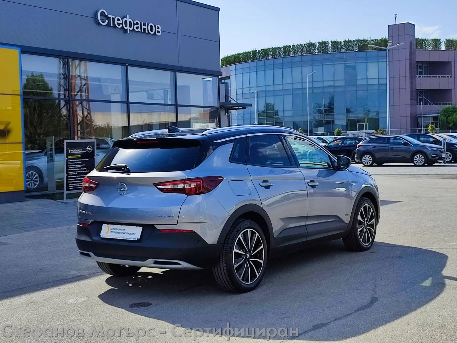 Opel Grandland X AWD Ultimate PLUG-IN-HYBRID4 1.6 (300HP) AT8 - изображение 8