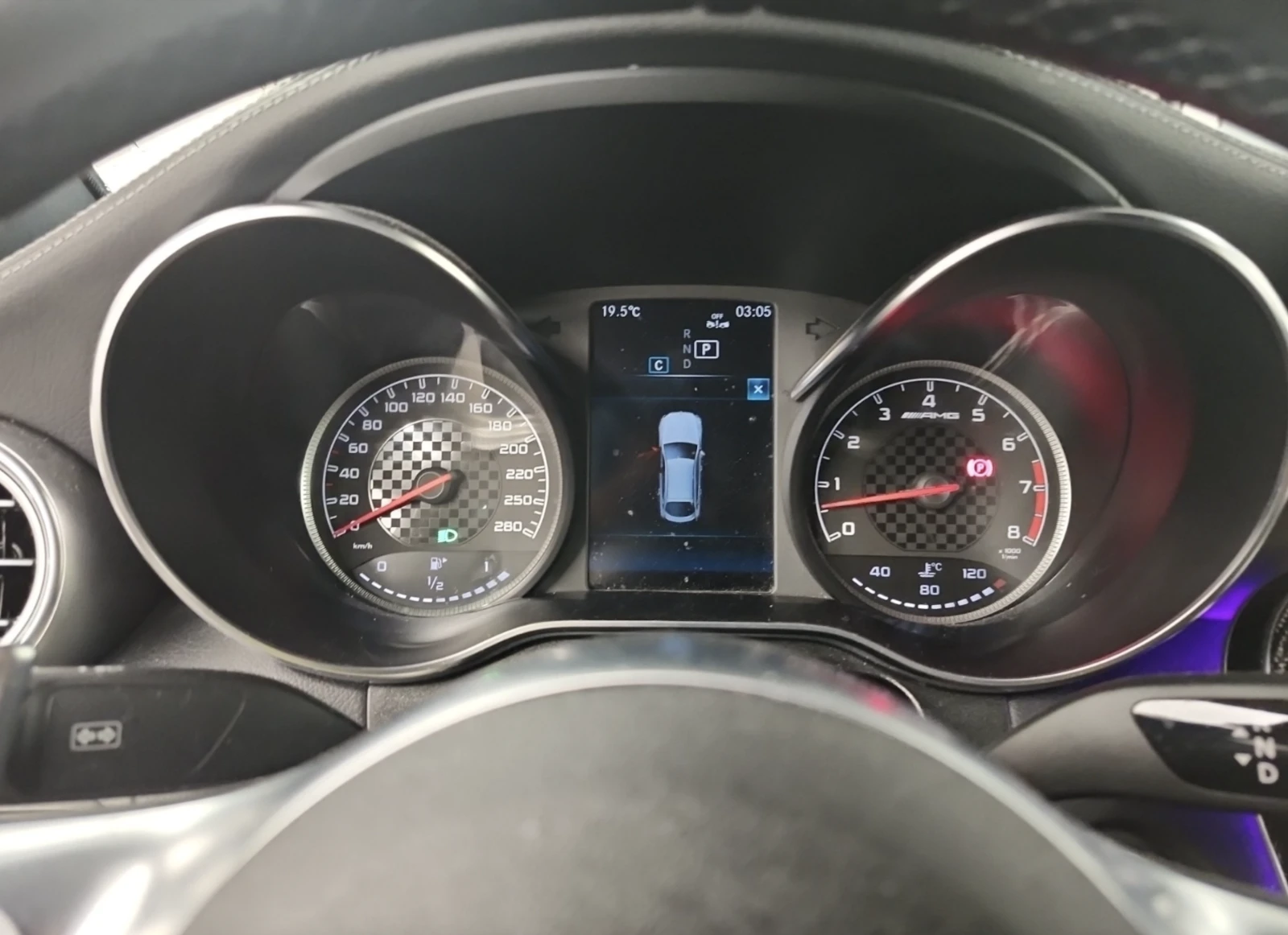 Mercedes-Benz GLC 43 AMG  - изображение 10