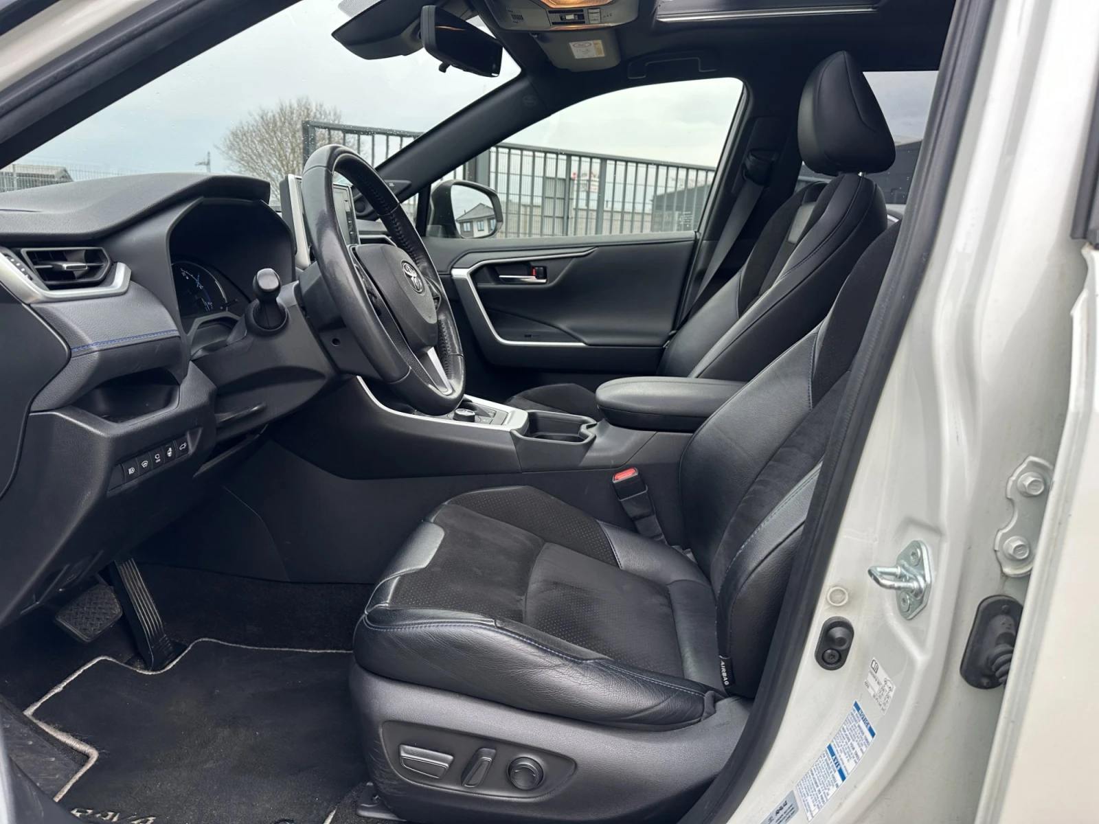 Toyota Rav4 2.5, снимка 13 - Автомобили и джипове - 53584389