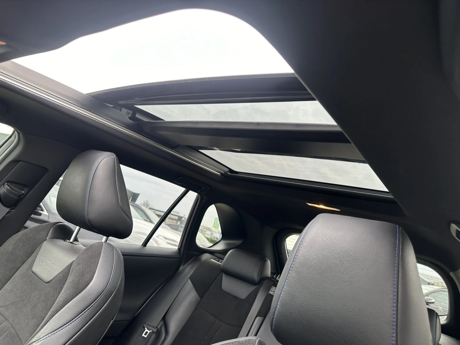 Toyota Rav4 2.5, снимка 11 - Автомобили и джипове - 53584389