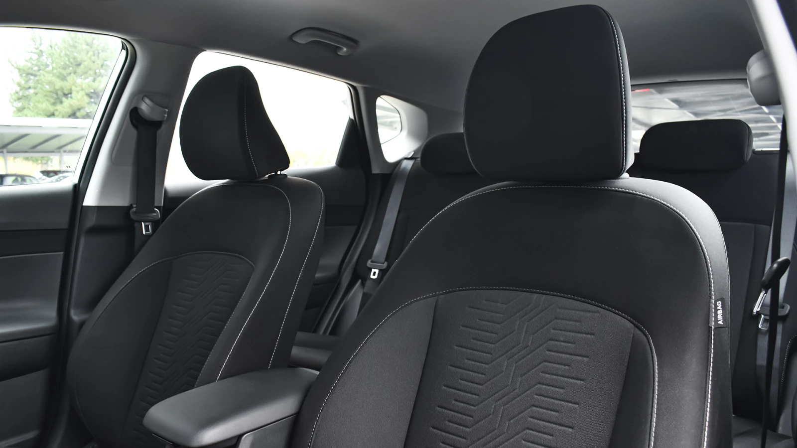 Hyundai Kona II Electric 65.4 kWh Intuitive - изображение 10