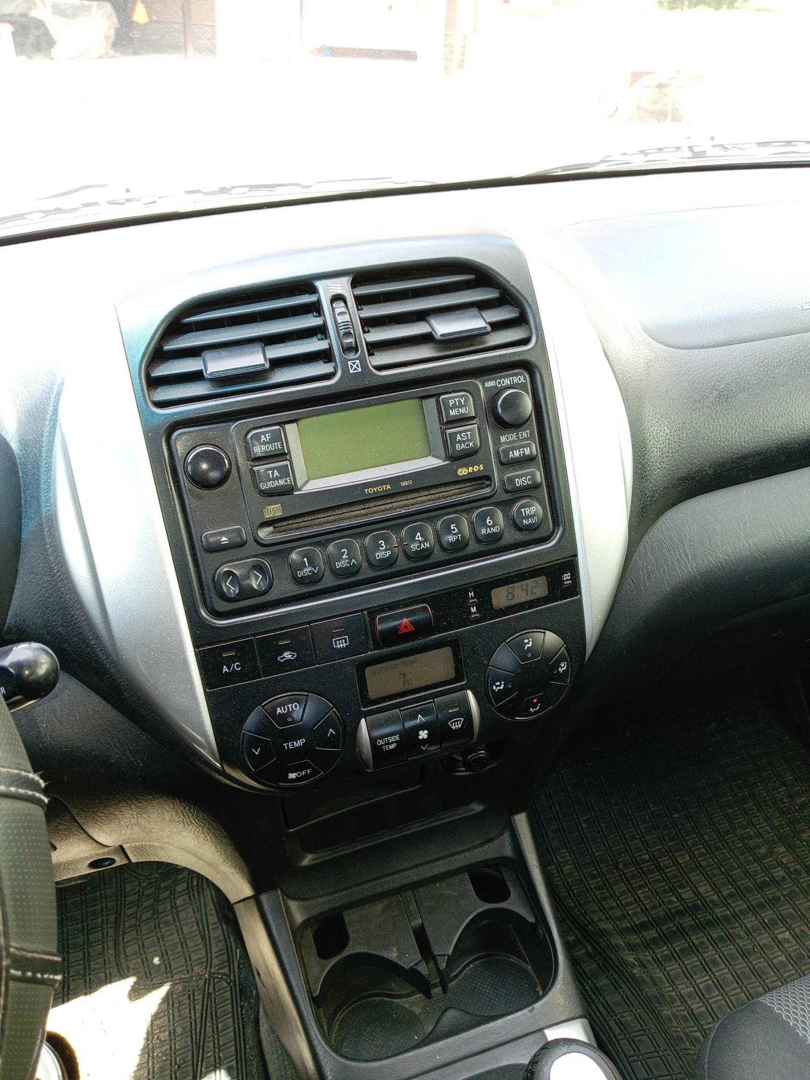 Toyota Rav4, снимка 11 - Автомобили и джипове - 54157464