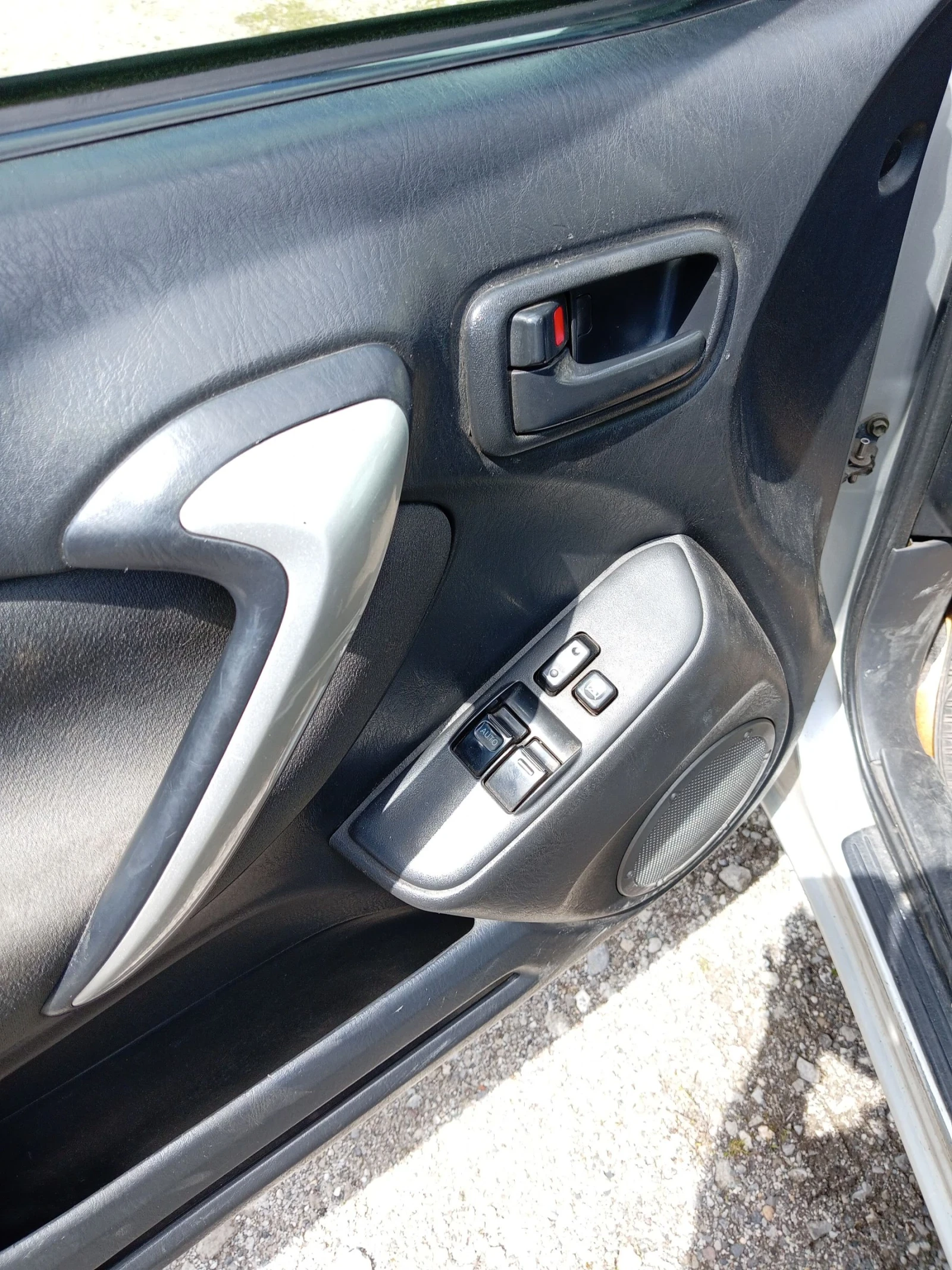 Toyota Rav4, снимка 8 - Автомобили и джипове - 54157464