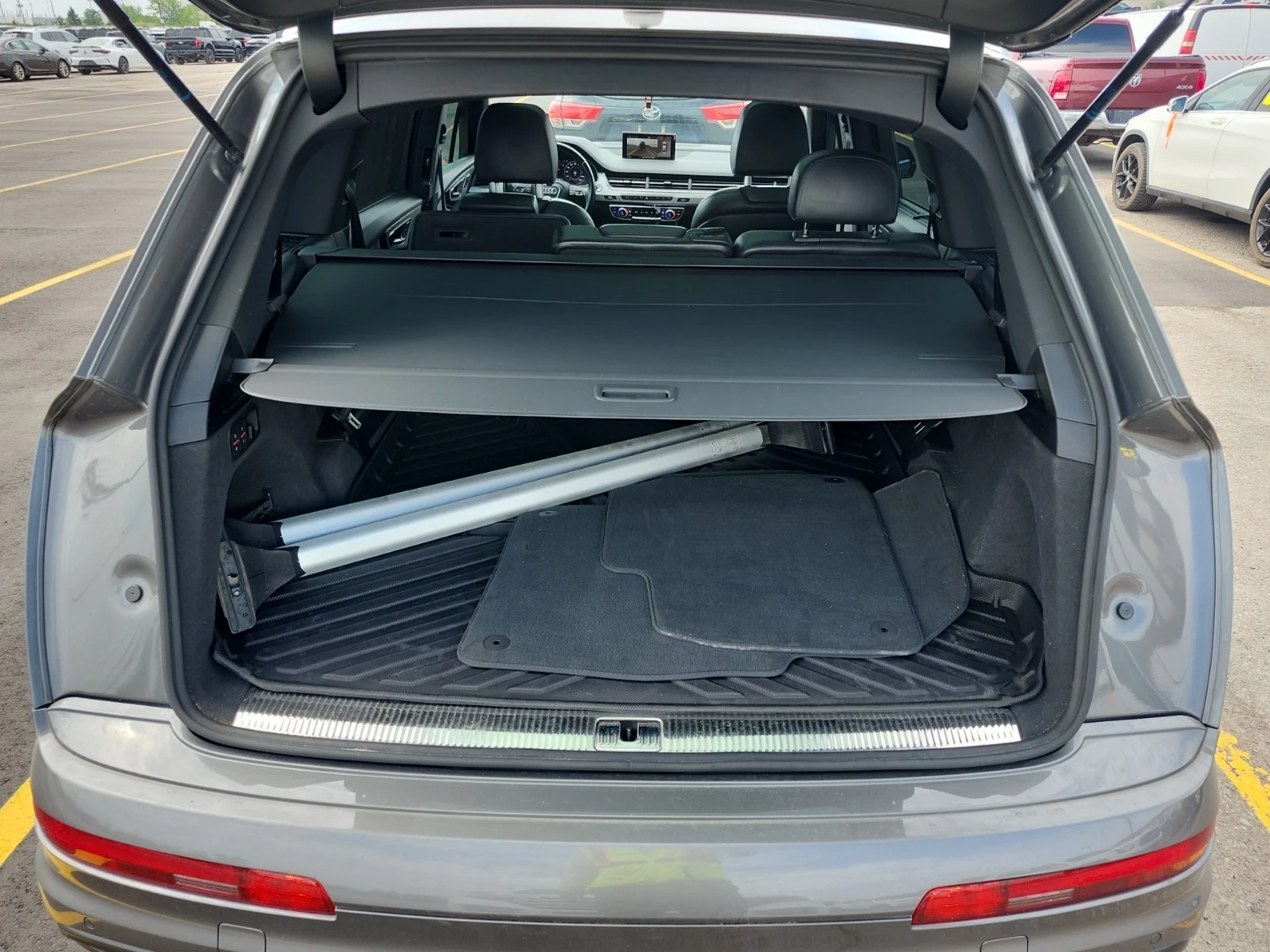 Audi Q7 3, 0 Supercharge Technik, снимка 11 - Автомобили и джипове - 55629632