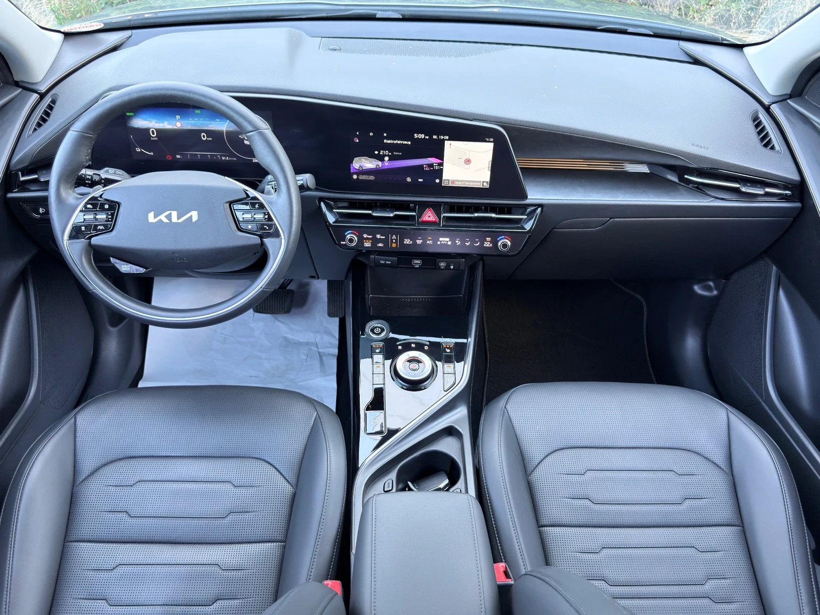 Kia Niro 64.8KW-29ХИЛ.КМ-SOH100%-В ГАРАНЦИЯ, снимка 7 - Автомобили и джипове - 55738336