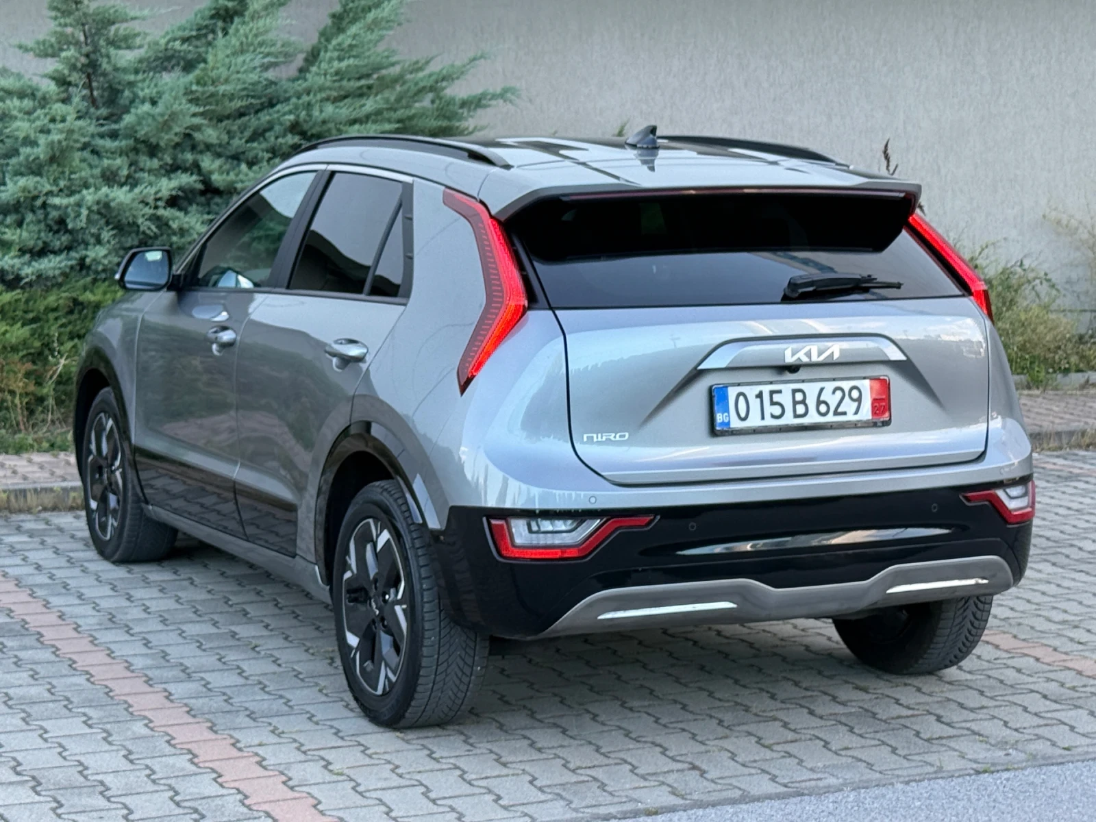 Kia Niro 64.8KW-29ХИЛ.КМ-SOH100%-В ГАРАНЦИЯ, снимка 3 - Автомобили и джипове - 55738336