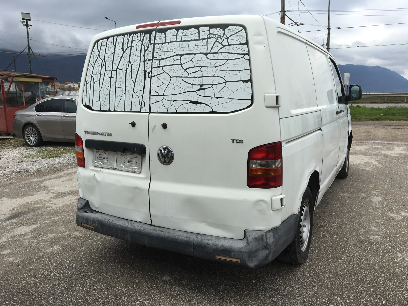 VW Transporter 1.9TDI 90kc Italia, снимка 6 - Бусове и автобуси - 52140656