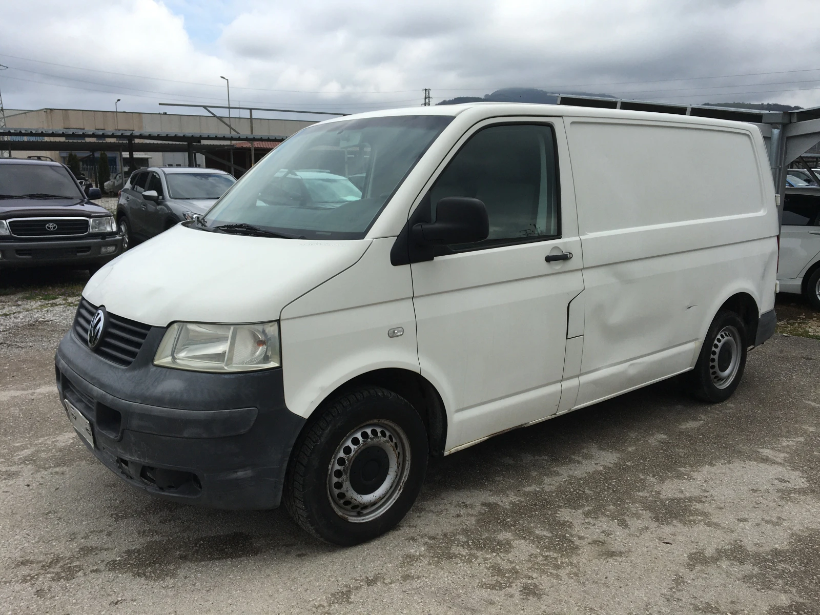 VW Transporter 1.9TDI 90kc Italia, снимка 2 - Бусове и автобуси - 52140656