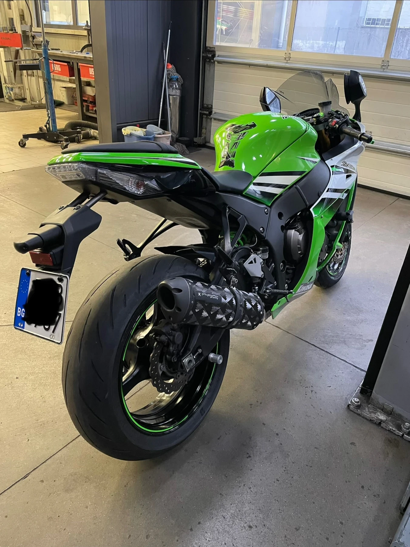 Kawasaki Ninja ZX10R ORIGINAL , снимка 3 - Мотоциклети и мототехника - 54061532