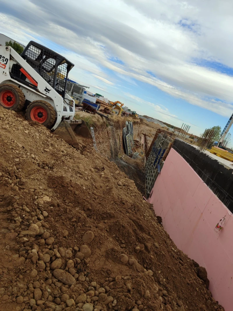 Мини челни товарачи Bobcat S 130, снимка 3 - Индустриална техника - 52174742