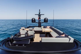 Моторна яхта Cranchi SESSANTASETTE 67 CORSA, снимка 9