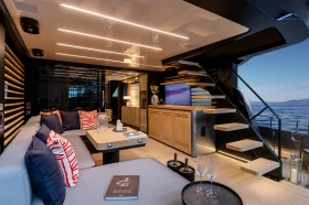 Моторна яхта Cranchi SESSANTASETTE 67 CORSA, снимка 5