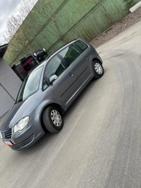 VW Touran 1.9 TDI 105к.с. 7 Места, снимка 4