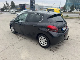 Peugeot 208, снимка 10