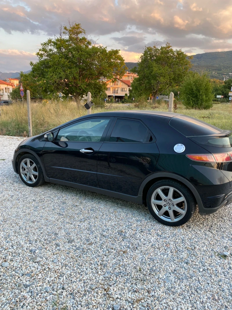 Honda Civic 1.8 , снимка 1 - Автомобили и джипове - 47149013