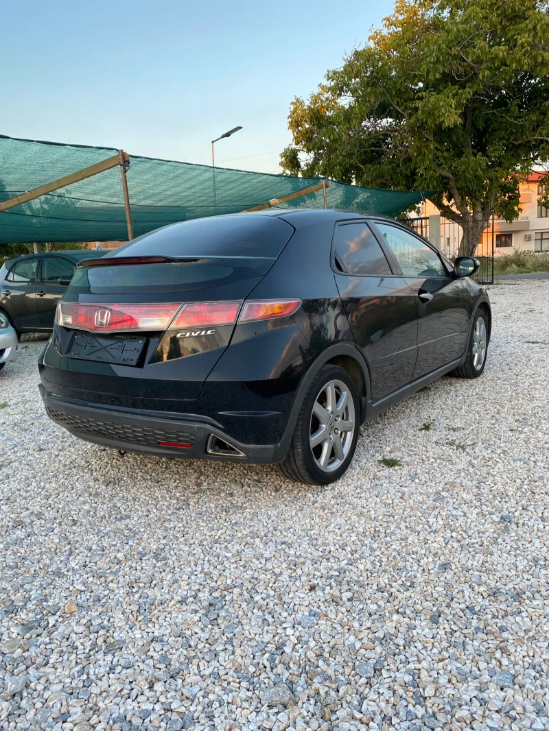 Honda Civic 1.8 , снимка 4 - Автомобили и джипове - 47149013