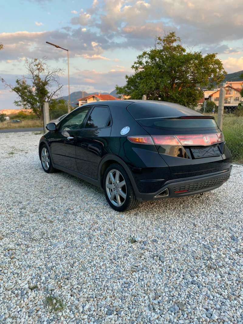 Honda Civic 1.8 , снимка 3 - Автомобили и джипове - 47149013