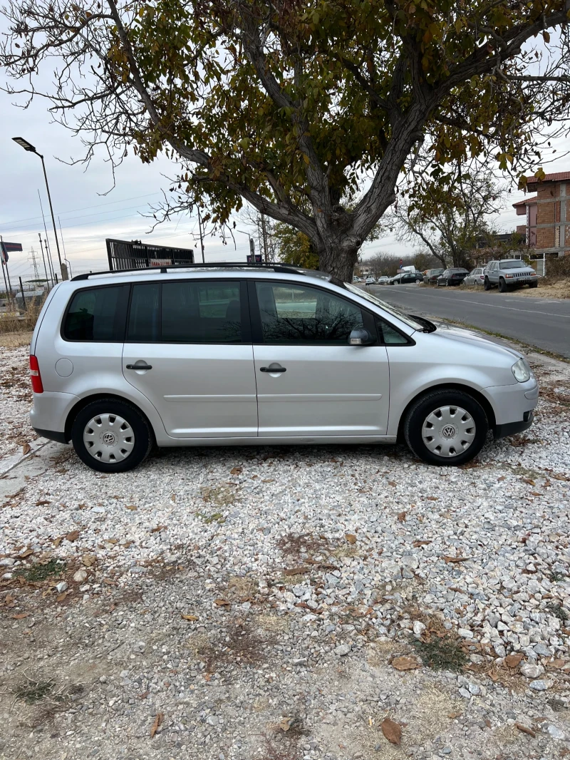 VW Touran 1.6 i 102 ps GAZ, снимка 6 - Автомобили и джипове - 47890880