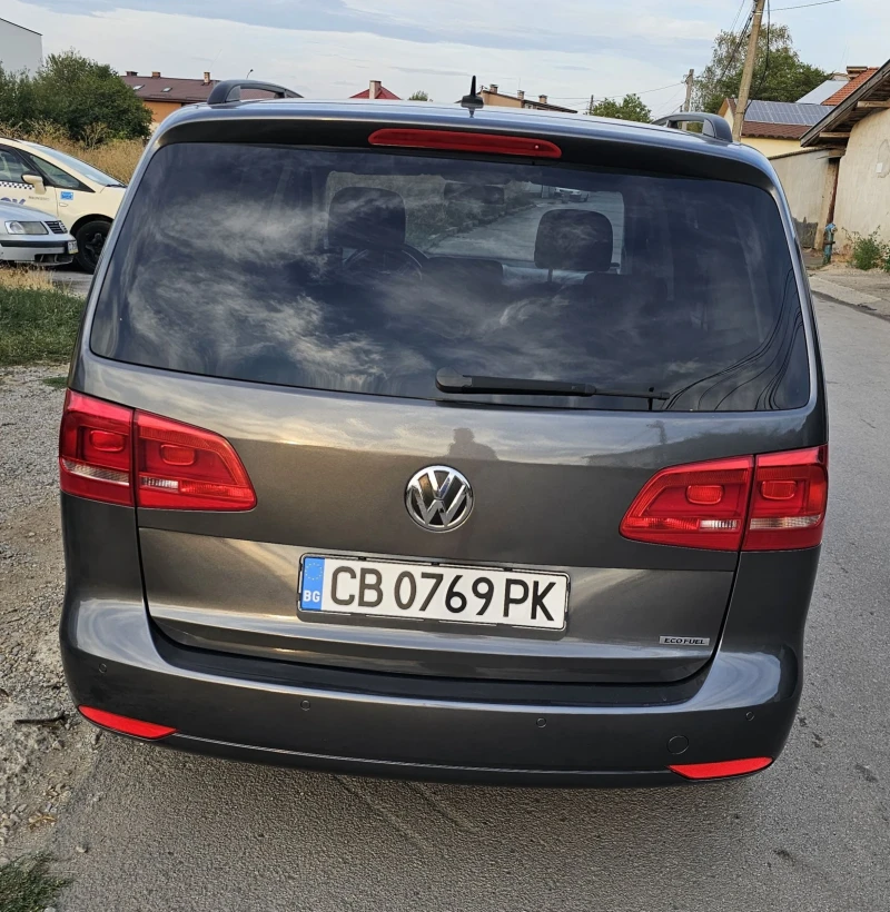 VW Touran, снимка 2 - Автомобили и джипове - 47445761