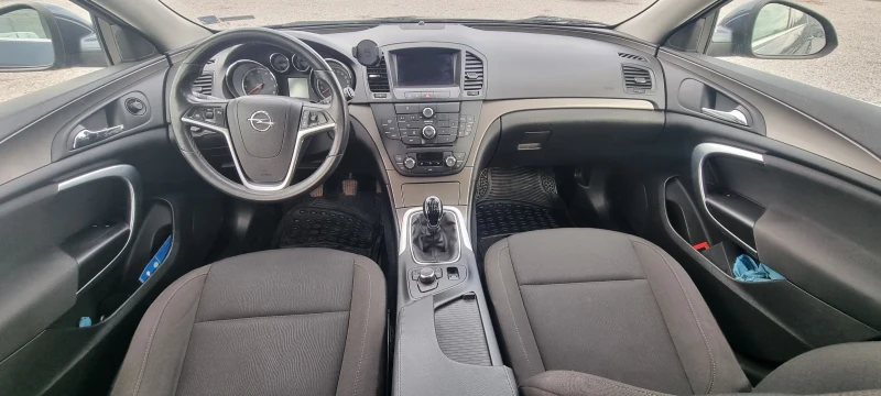 Opel Insignia 1.8i , снимка 9 - Автомобили и джипове - 48343943