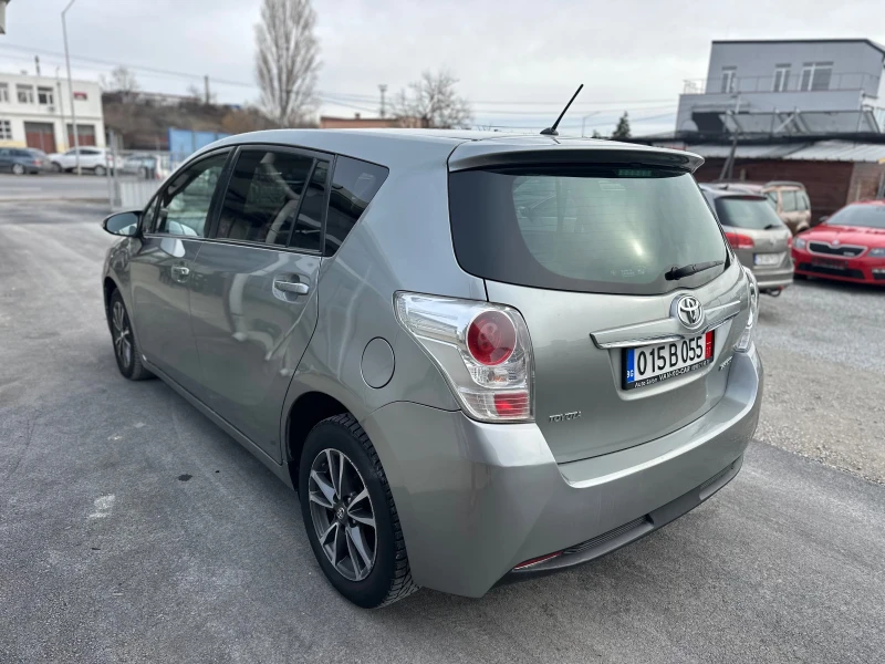 Toyota Verso 2.0D4D 126к.с Face 6+ 1, снимка 3 - Автомобили и джипове - 48663885