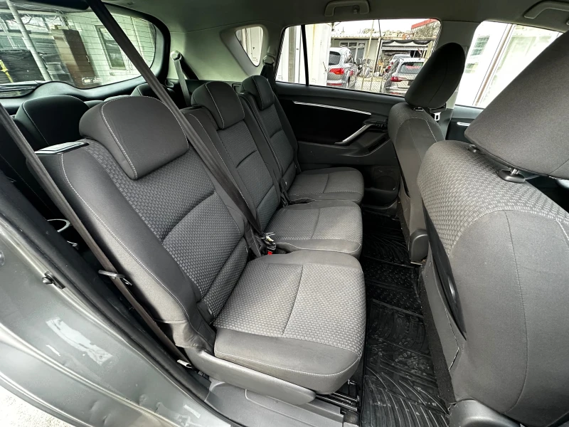 Toyota Verso 2.0D4D 126к.с Face 6+ 1, снимка 13 - Автомобили и джипове - 48663885